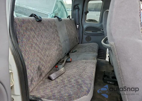 2001 Dodge Ram 2500 z USA, uszkodzony, nr VIN 1B7KC23641J515896